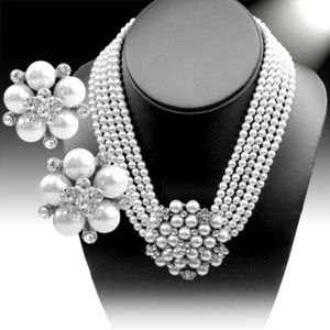 ELEGANT CLASSY PEARL BEADS RHINESTONES NECKLACE